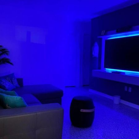 Stayover In Miami Home 2Br - 1Bth - Free Parking エクステリア 写真