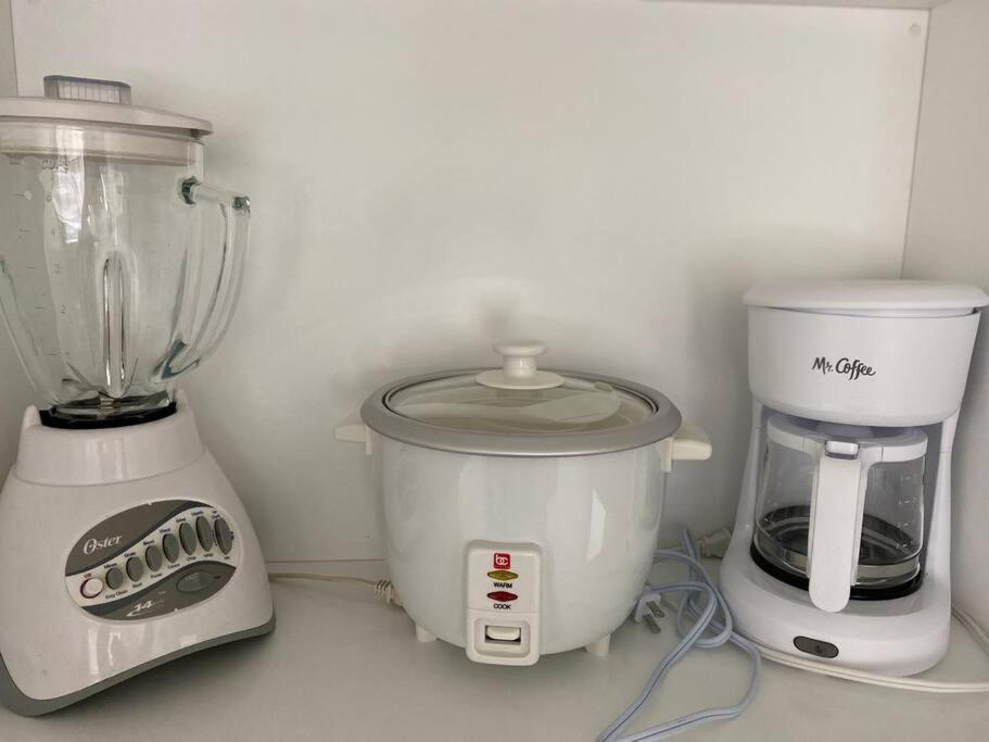 Stayover In Miami Home 2Br - 1Bth - Free Parking エクステリア 写真