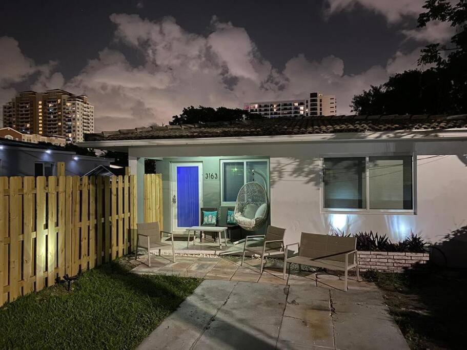 Stayover In Miami Home 2Br - 1Bth - Free Parking エクステリア 写真